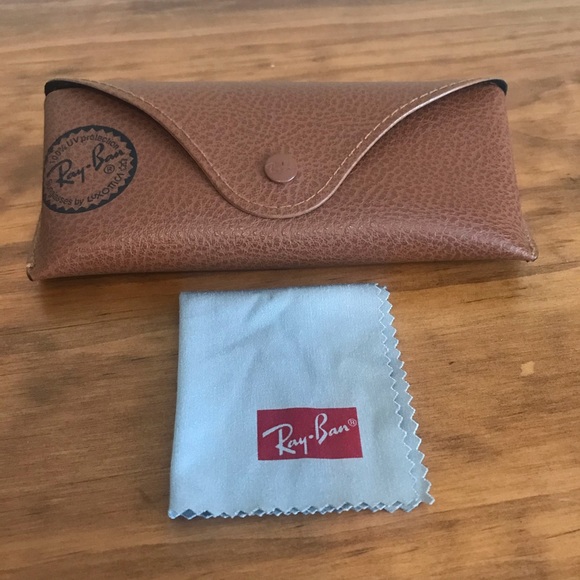 Ray-Ban Accessories - Ray-Ban Original Brown Leather Carrying Case